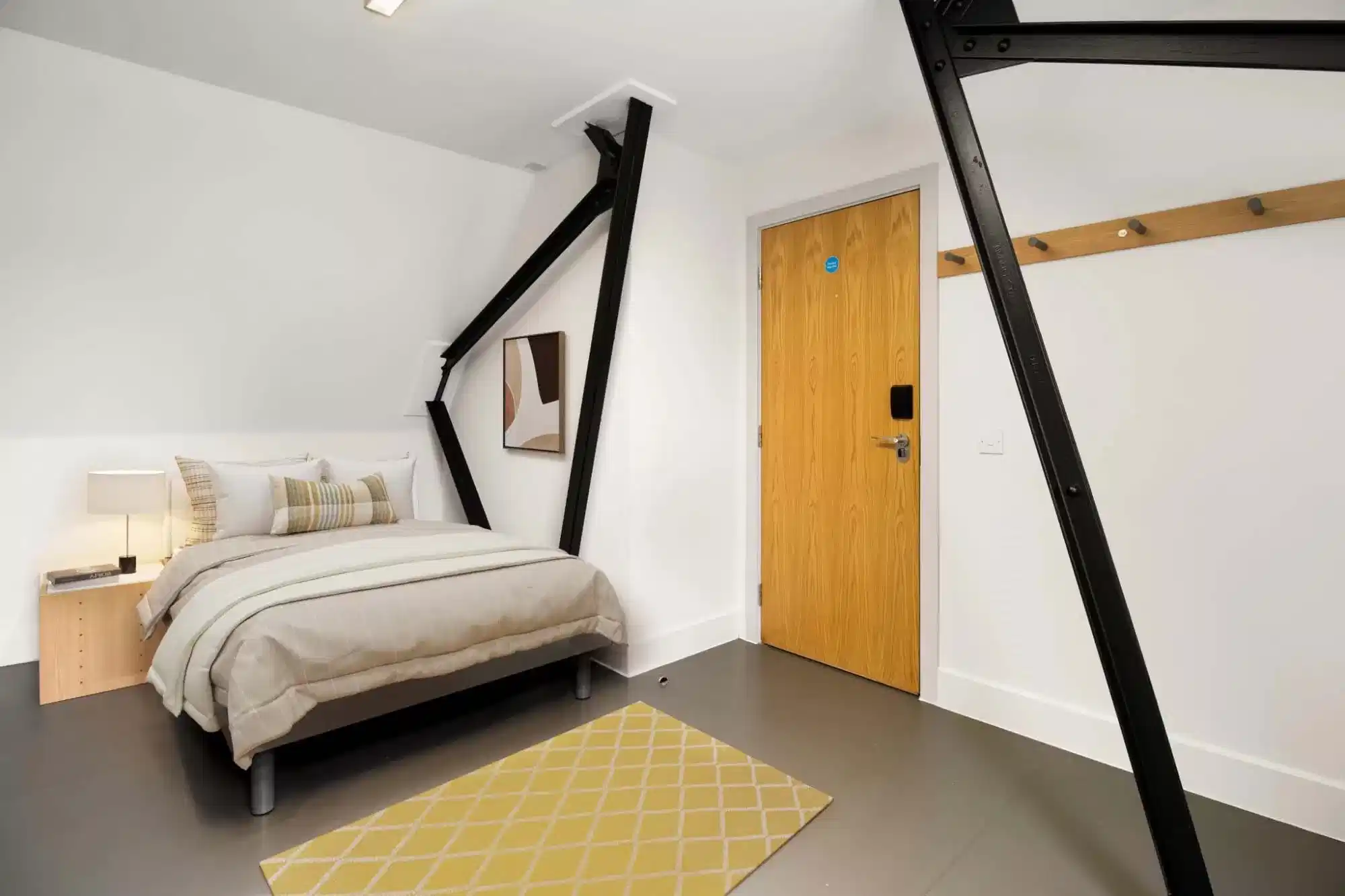 Common Area?w=400&h=260&fit=crop&q=40&auto=format&trim=auto