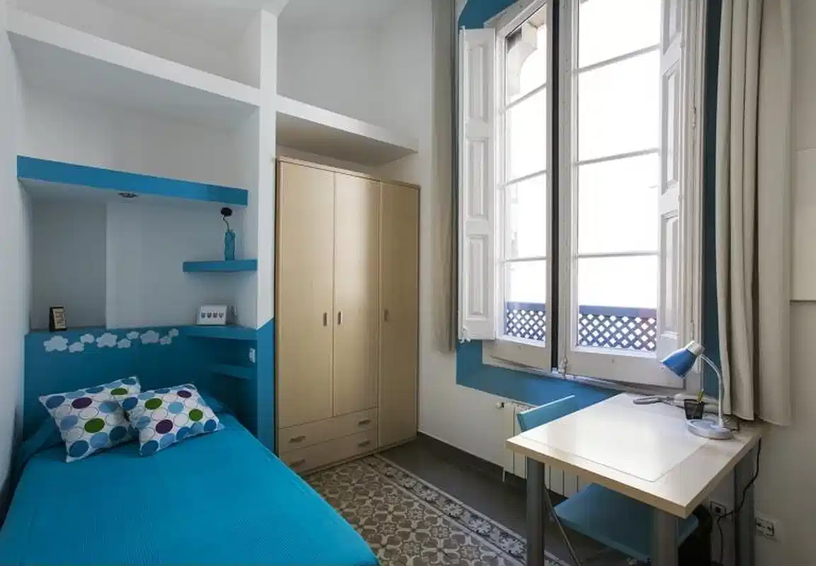 Kitchen?w=400&h=260&fit=crop&q=40&auto=format&trim=auto