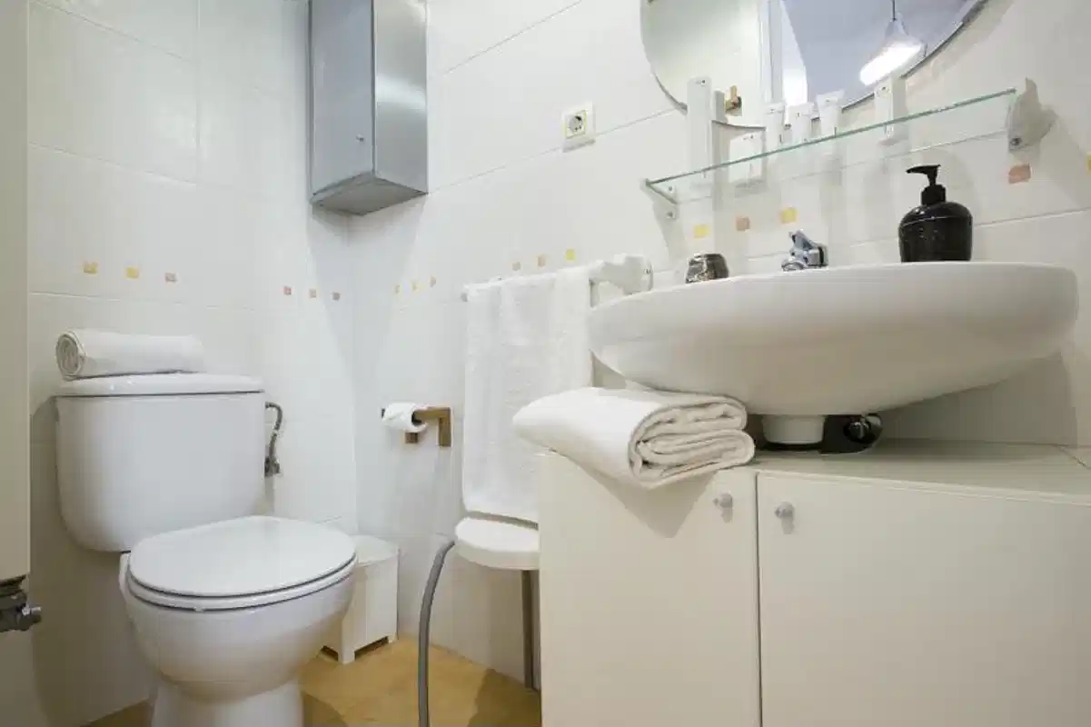 Kitchen?w=400&h=260&fit=crop&q=40&auto=format&trim=auto