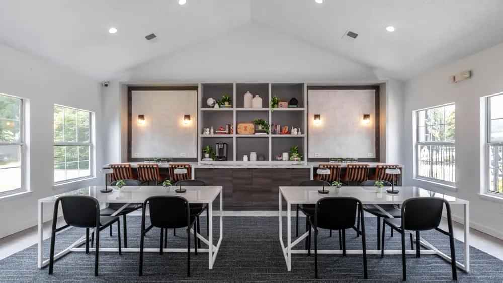 ONYX, Urbana - Urbana, Illinois, United States - Amenities