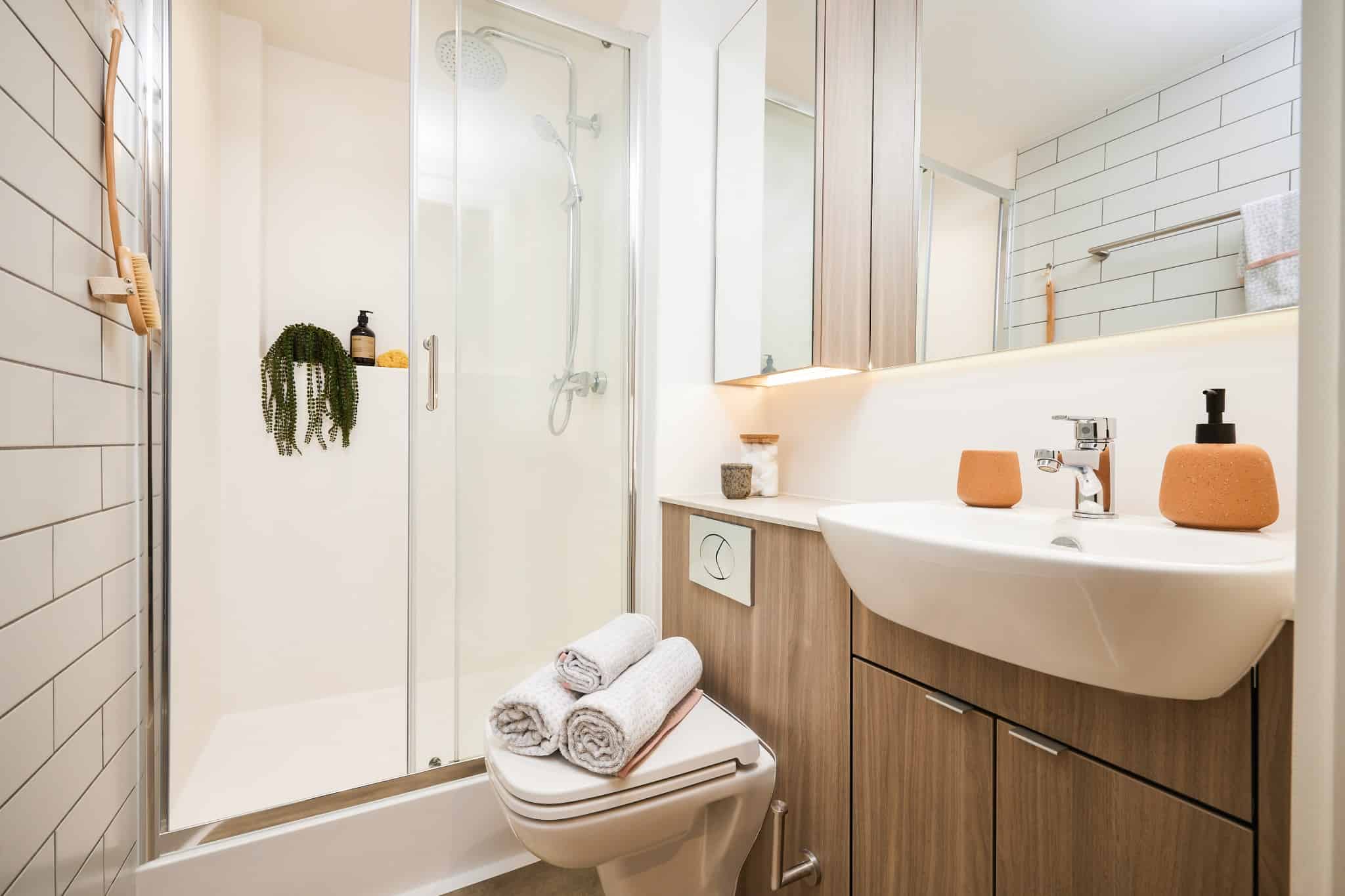 Amenities?w=400&h=260&fit=crop&q=40&auto=format&trim=auto