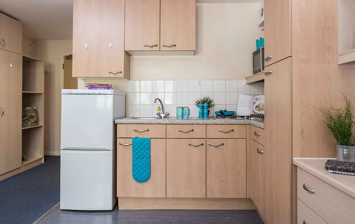 Collegiate King Edward Studios, Exeter - Exeter, England, United Kingdom - Kitchen