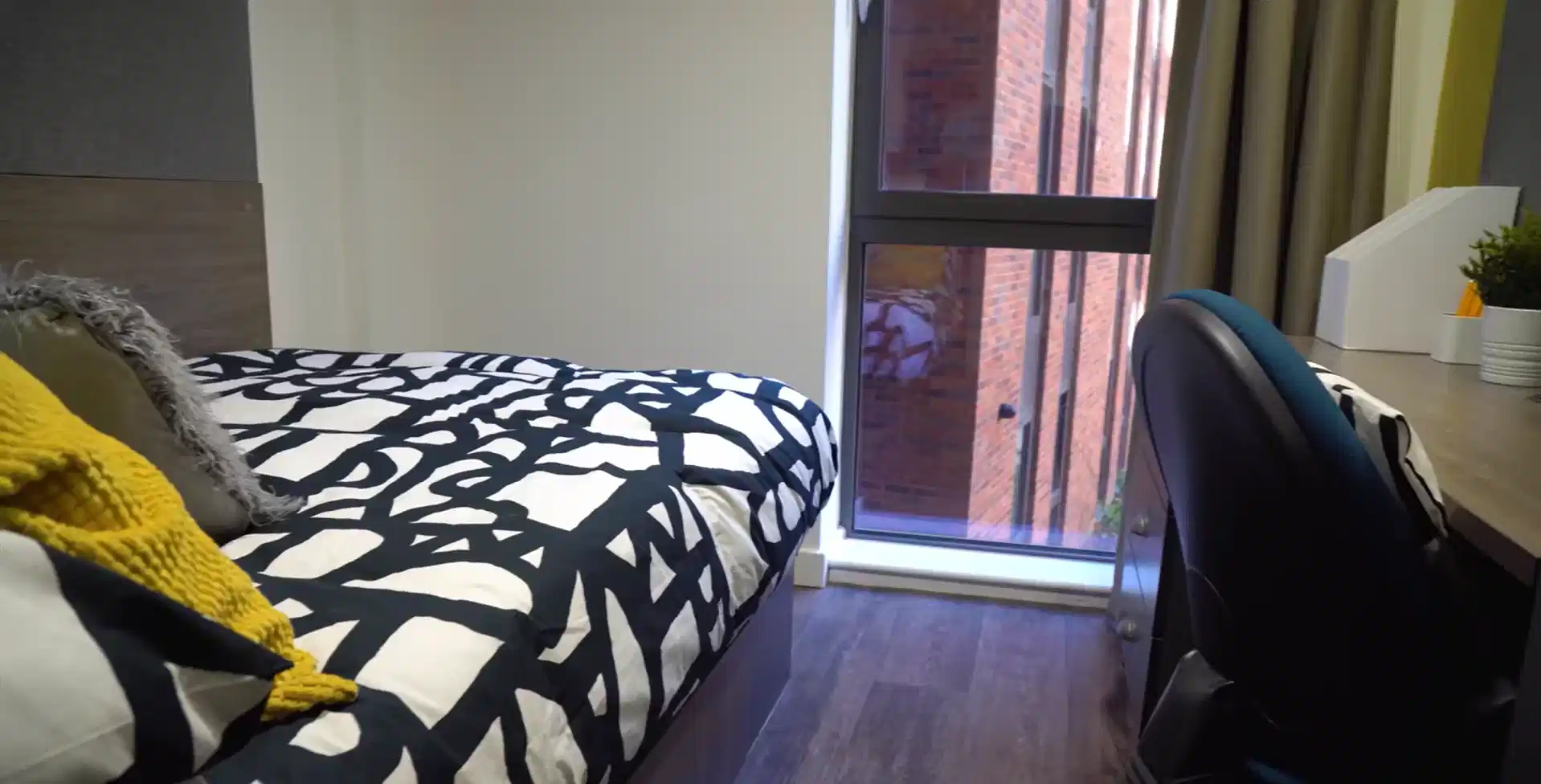Yugo Bentley House, Birmingham image 34