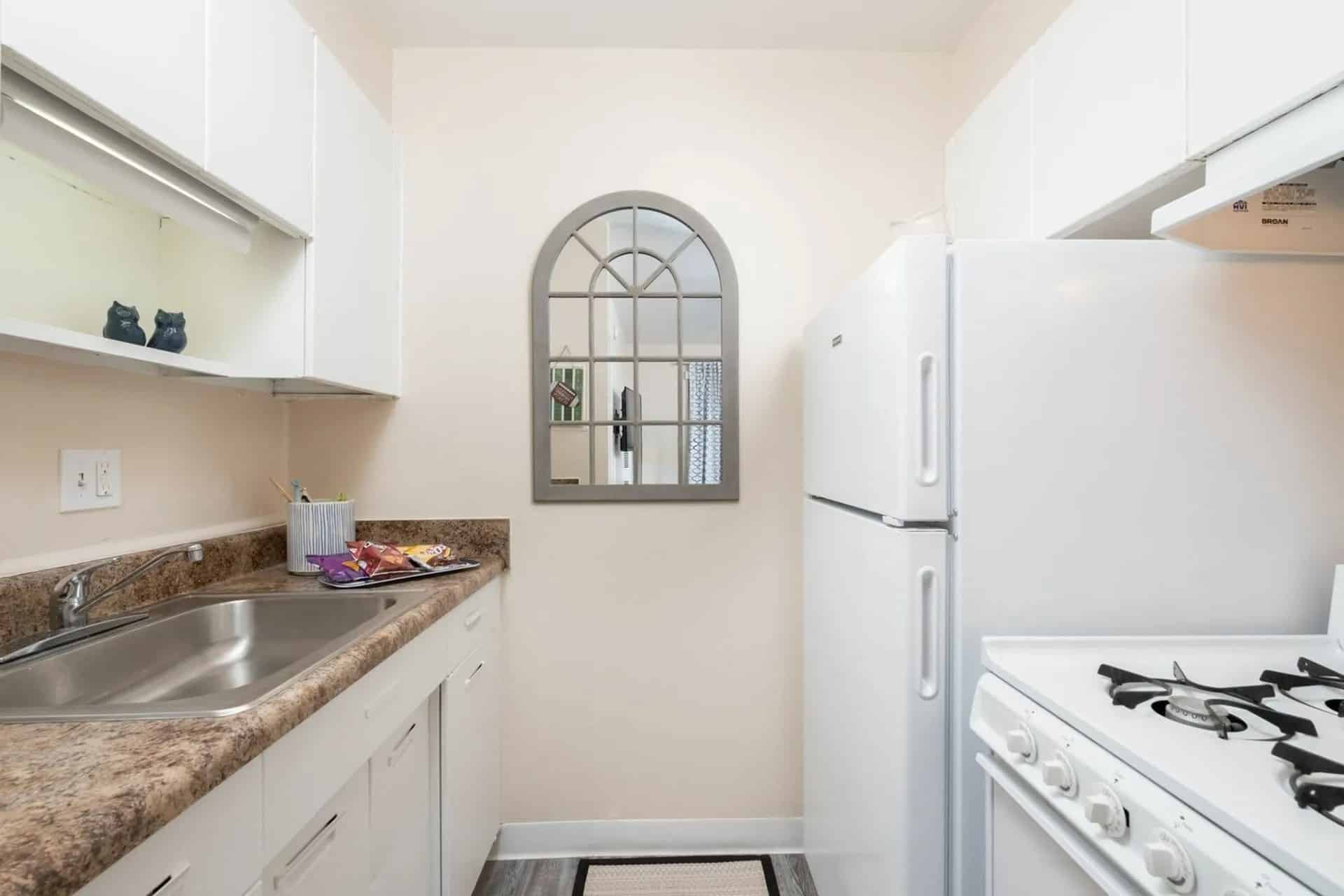 College Manor, Gainesville - Gainesville, Florida, United States - Kitchen