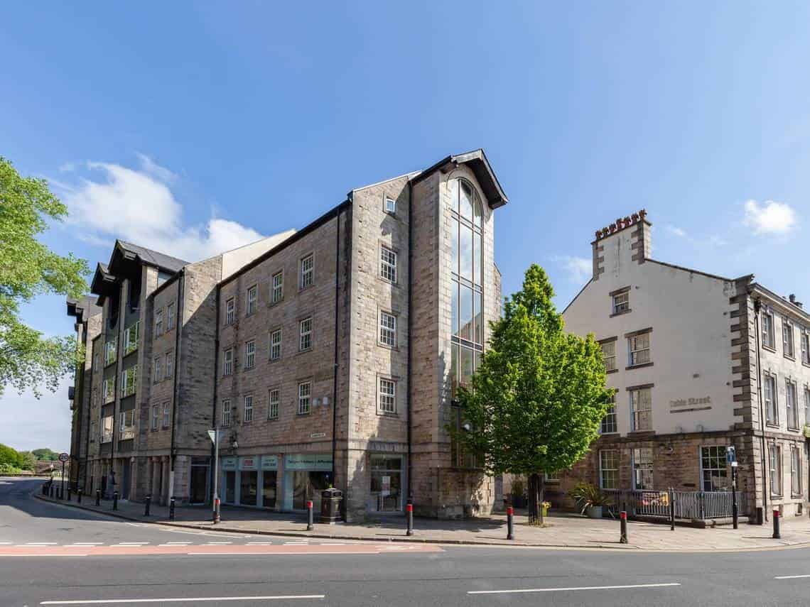 Yugo Cable Street, Lancaster 5
