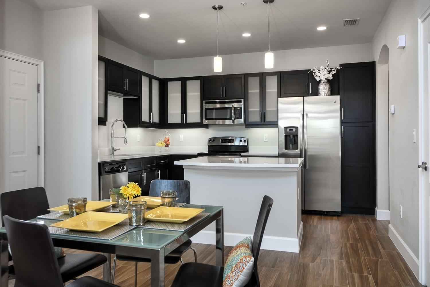 The Row on 7th, Gainesville - Gainesville, Florida, United States - Amenities