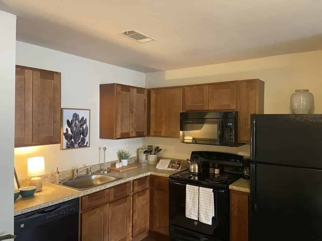 Varsity House Gainesville, Gainesville - Gainesville, Florida, United States - Kitchen