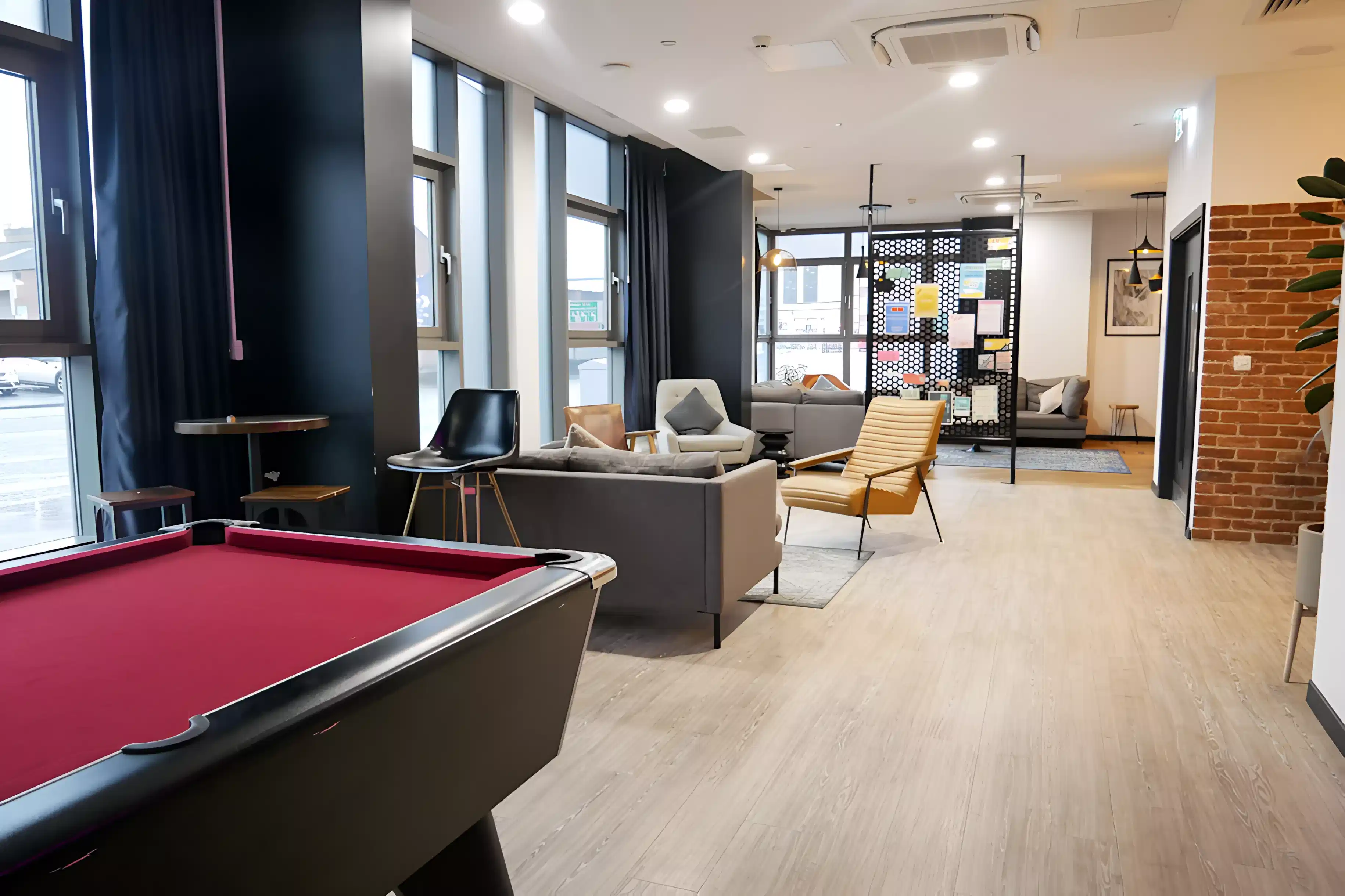 Little Patrick Street, Belfast - Belfast, Northern Ireland, United Kingdom - Amenities