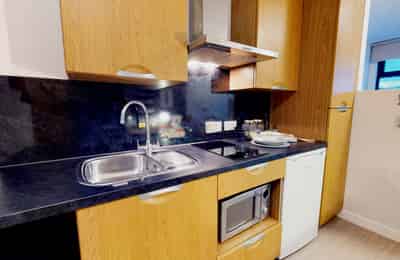 Amenities?w=400&h=260&fit=crop&q=40&auto=format&trim=auto
