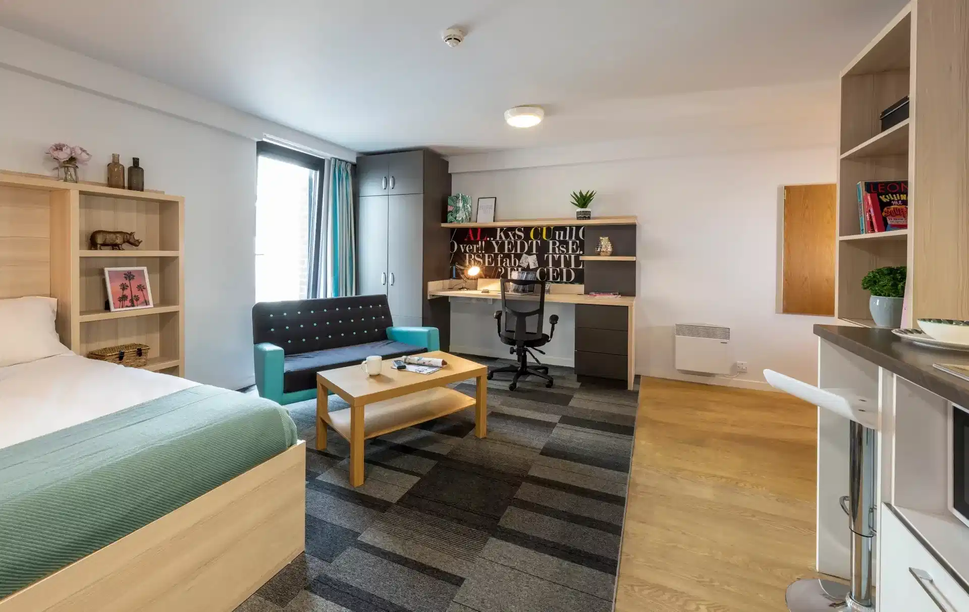 Amenities?w=400&h=260&fit=crop&q=40&auto=format&trim=auto