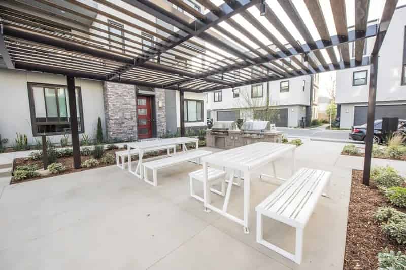 152 Schick, Irvine - Irvine, California, United States - Common Area