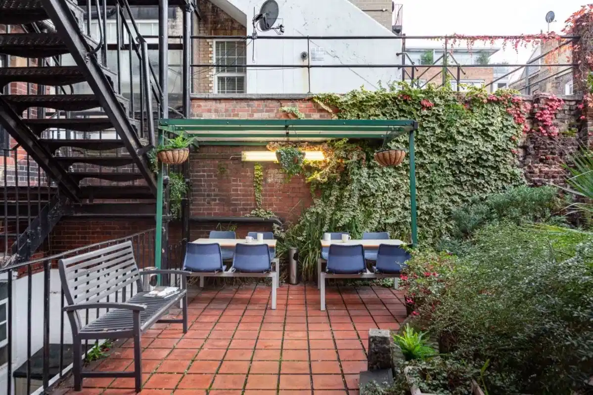 Louise House, London image 13