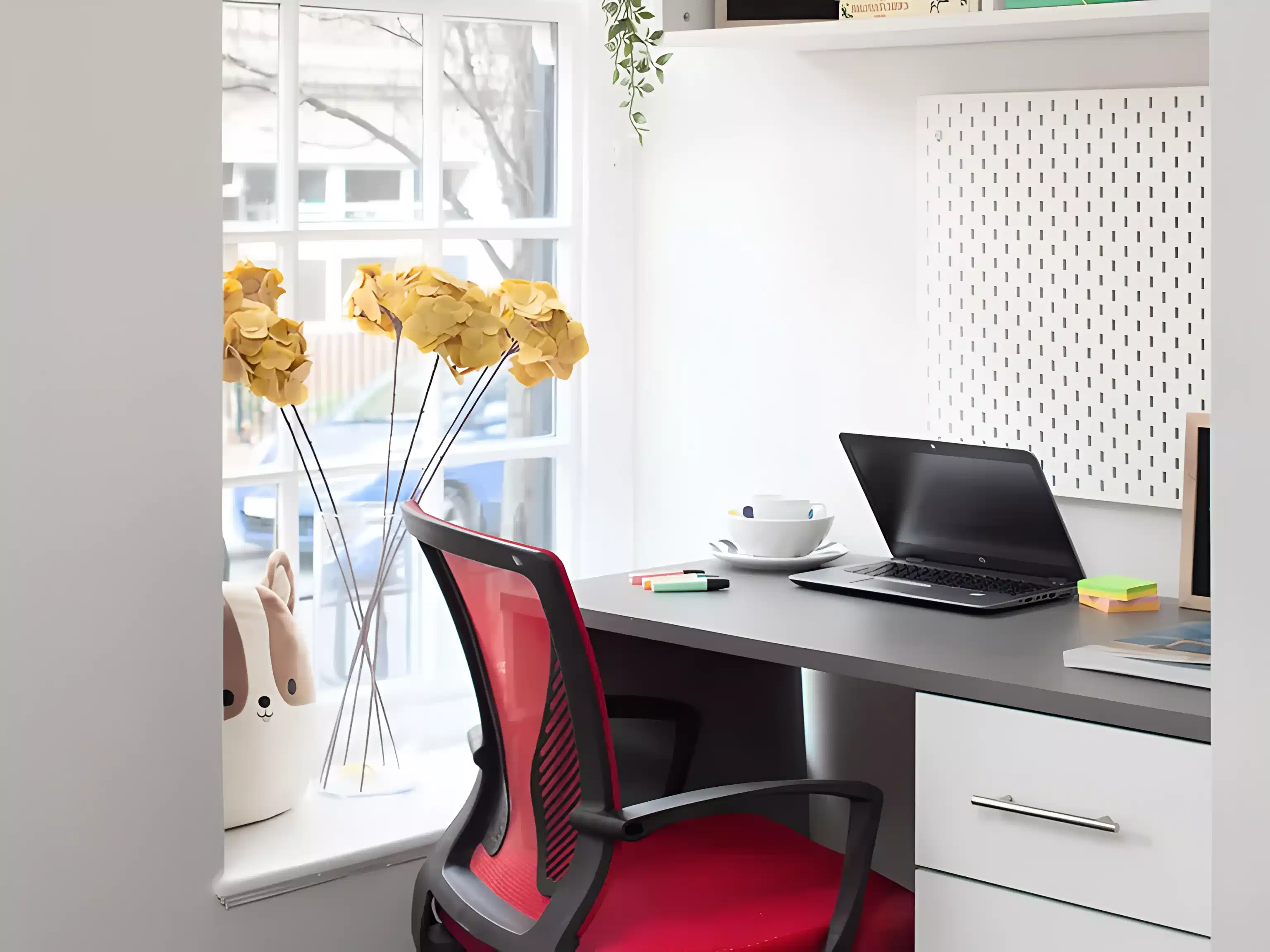 Common Area?w=400&h=260&fit=crop&q=40&auto=format&trim=auto