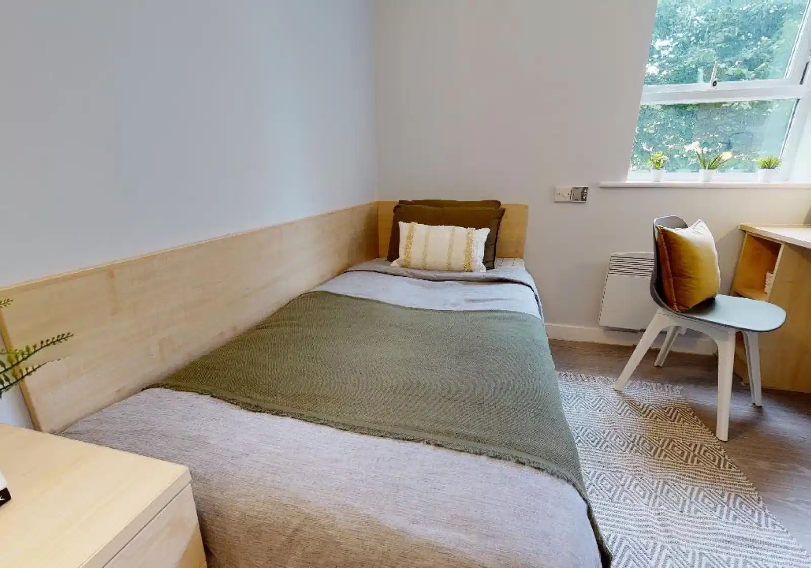 Bronze En Suite
