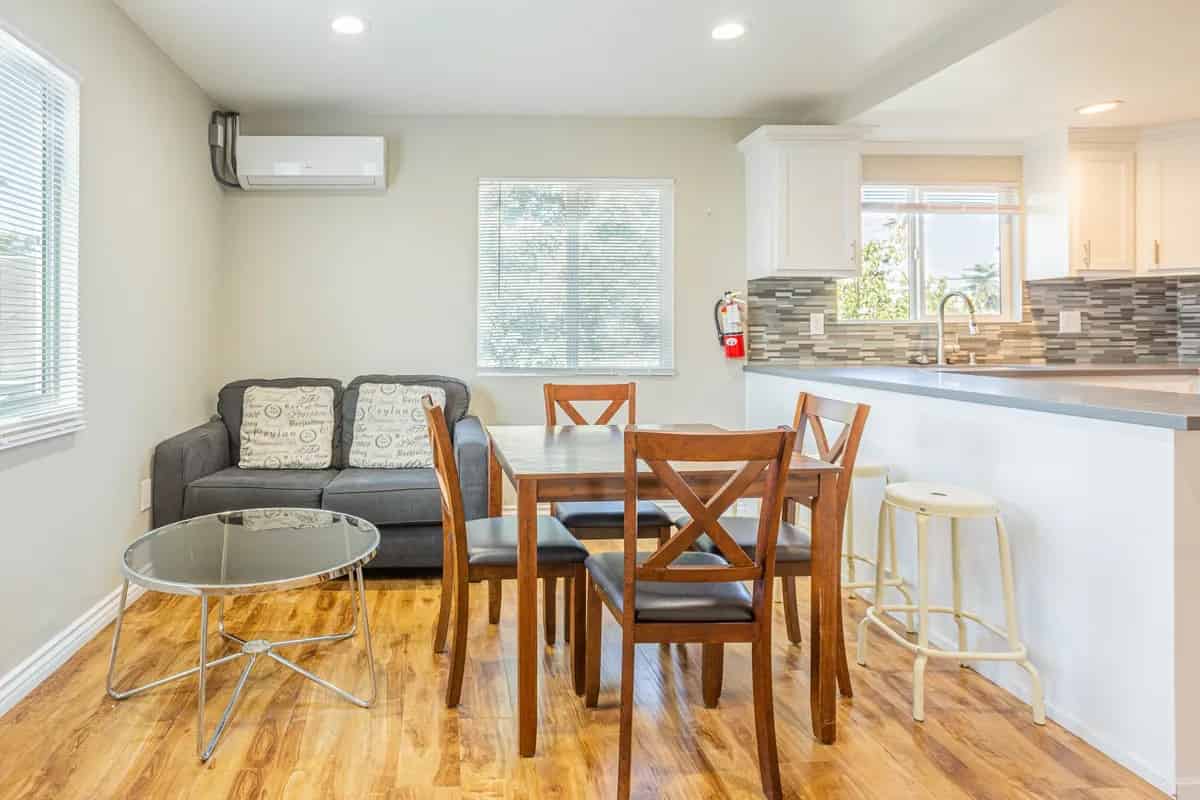 1201 W 36th Pl, Los Angeles - Los Angeles, California, United States - Kitchen