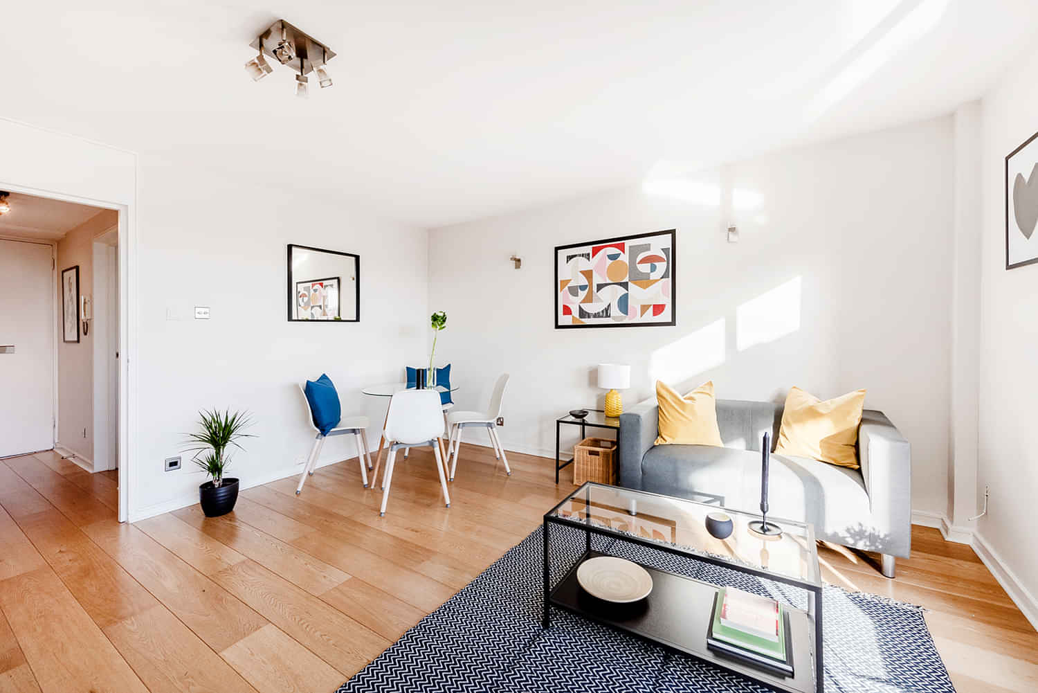 30 New Compton - London, England, United Kingdom - image_002