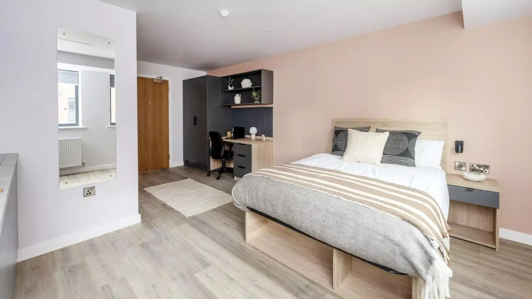 Headrow Court, Leeds 5