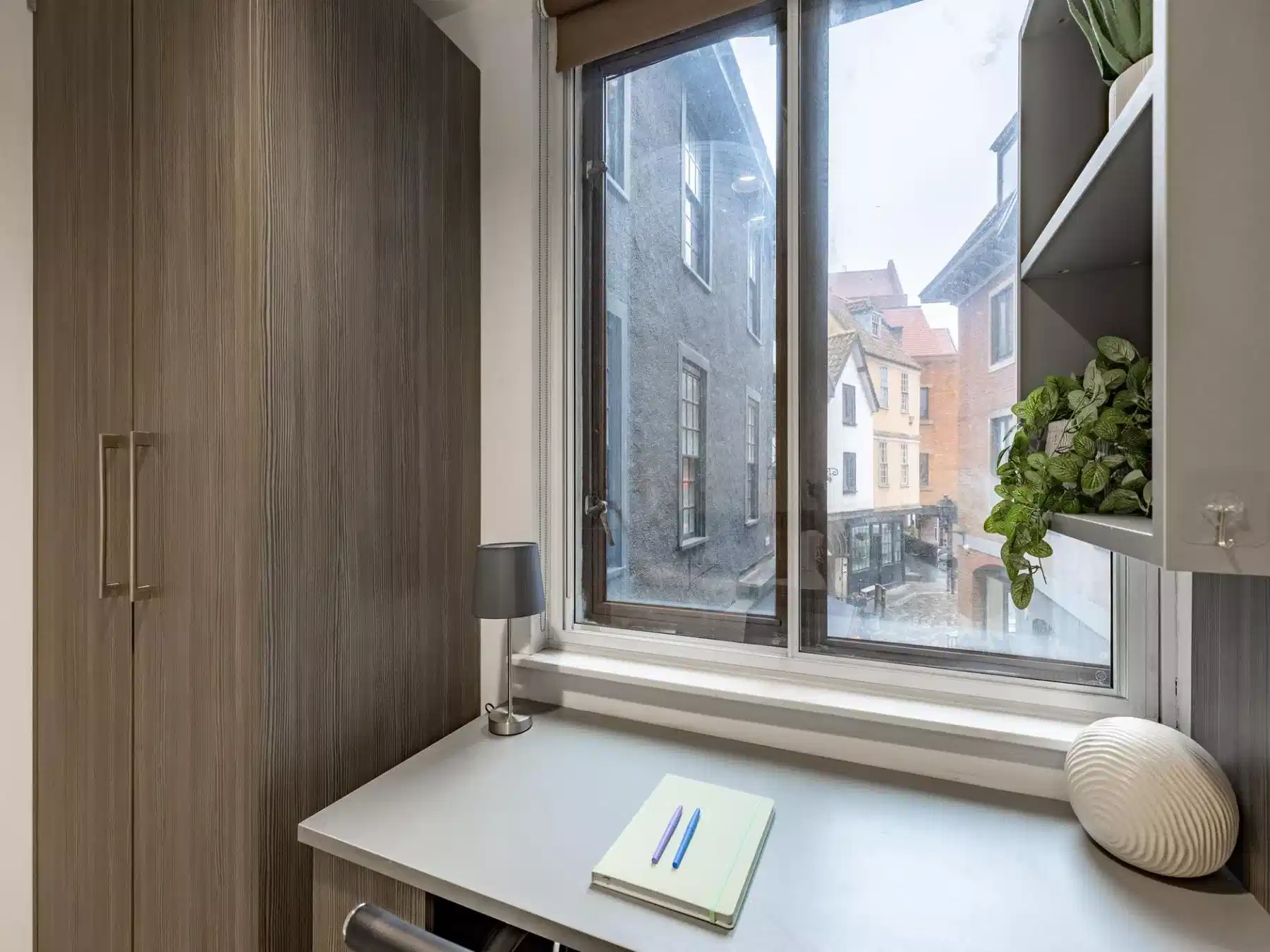 Centre Gate, Bristol - Bristol, England, United Kingdom - Amenities