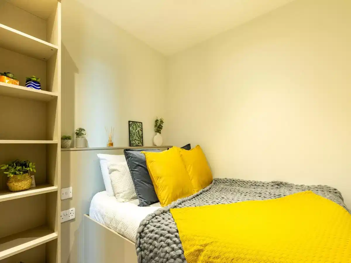 Amenities?w=400&h=260&fit=crop&q=40&auto=format&trim=auto