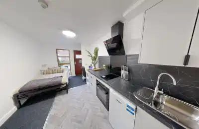 Truro Works, Sheffield - Sheffield, England, United Kingdom - Bedroom