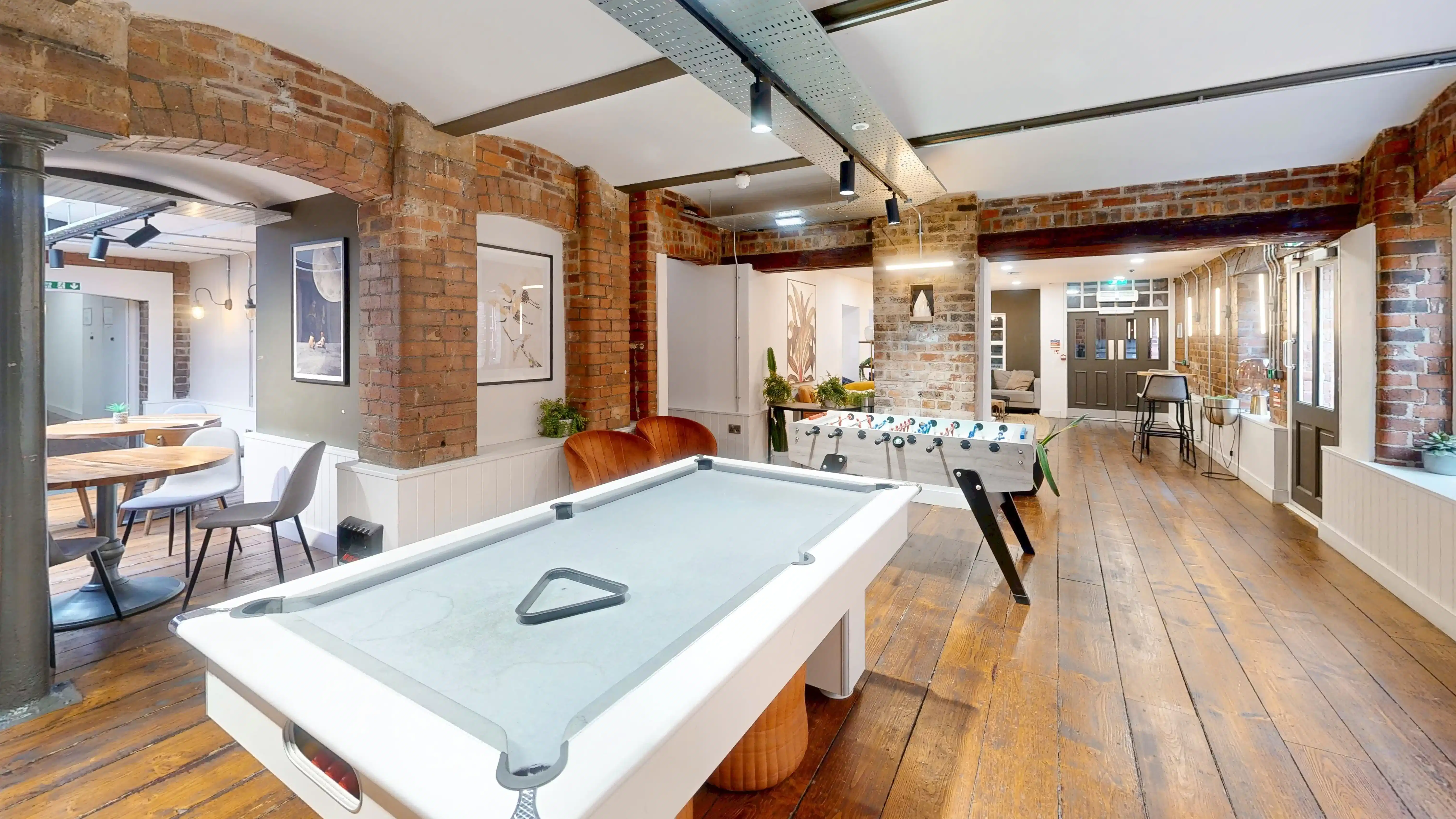 Truro Works, Sheffield - Sheffield, England, United Kingdom - Amenities