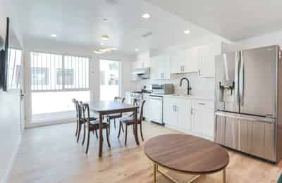 1534 W 35th St, Los Angeles - Los Angeles, California, United States - Common Area