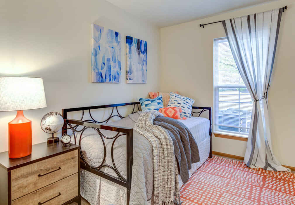 Traditions Bloomington, Bloomington - bloomington, Illinois, United States - Common Area