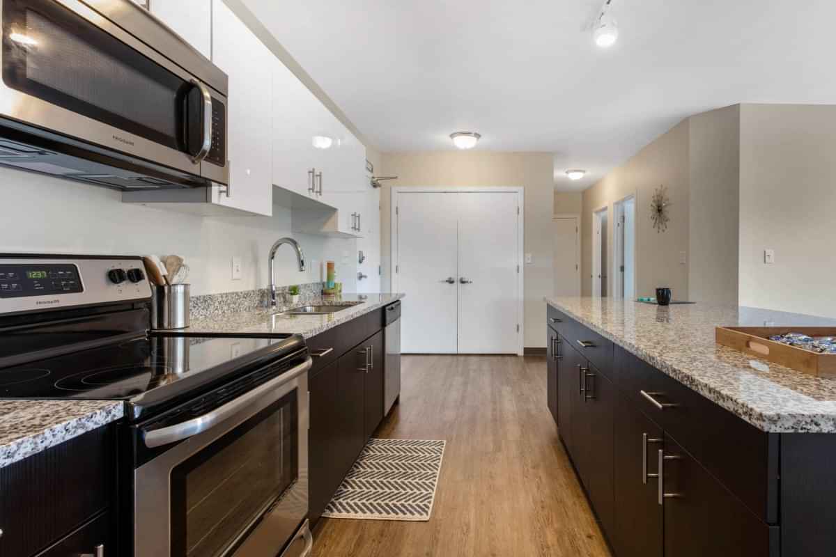 Storyboard At SIU, Carbondale - Carbondale, Illinois, United States - Kitchen