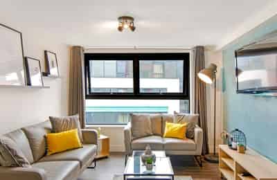 Amenities?w=400&h=260&fit=crop&q=40&auto=format&trim=auto