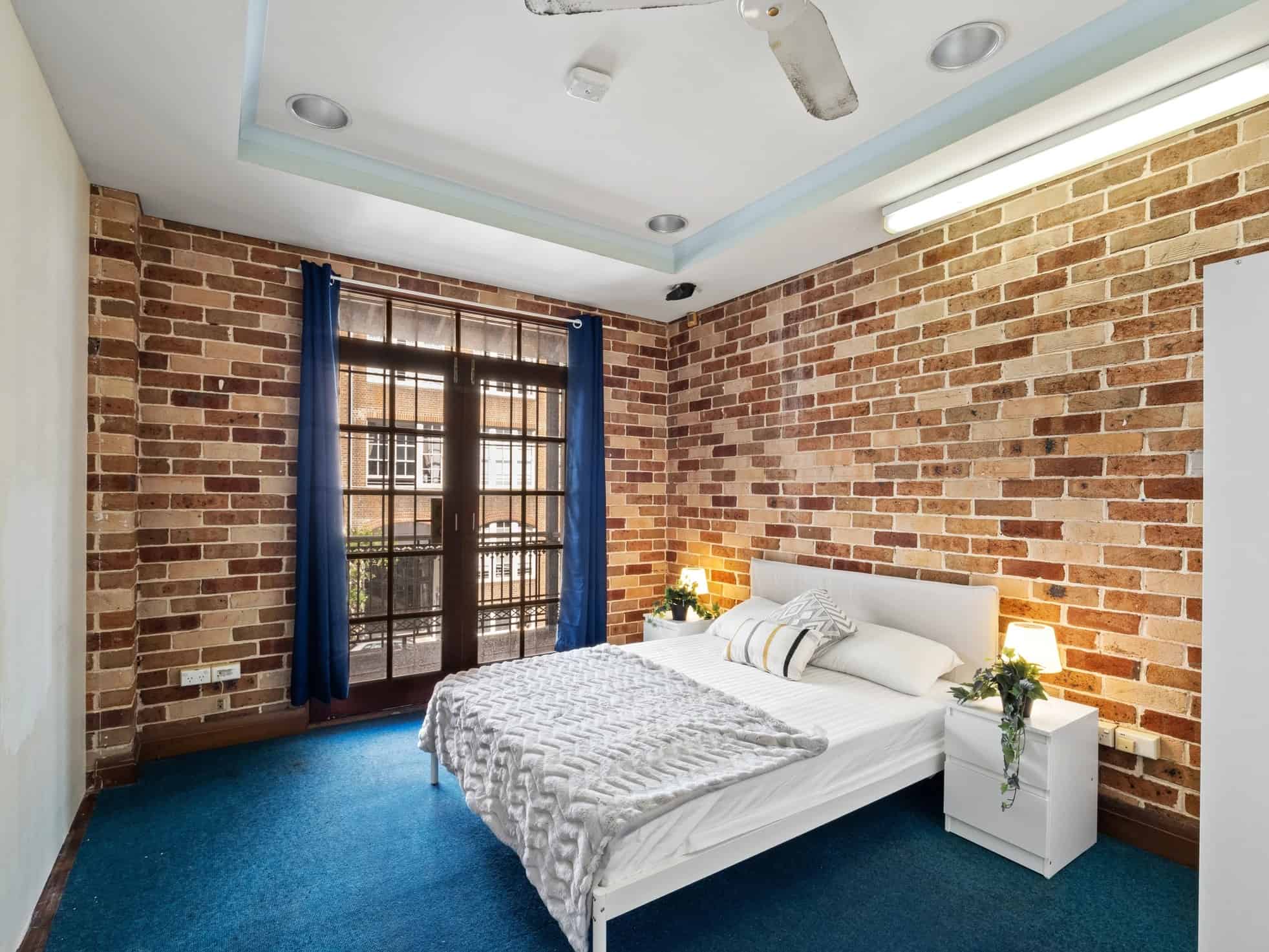 Room in a 7 Bedroom Apartment, 128 Kippax St, Surry Hills 2010 - Sydney, New South Wales, Australia - Room 3 - Bedroom