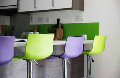 Amenities?w=400&h=260&fit=crop&q=40&auto=format&trim=auto