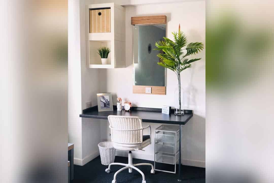 Common Area?w=400&h=260&fit=crop&q=40&auto=format&trim=auto