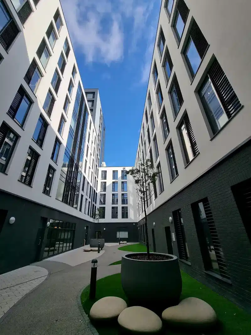 Howard Gardens, Cardiff image 32