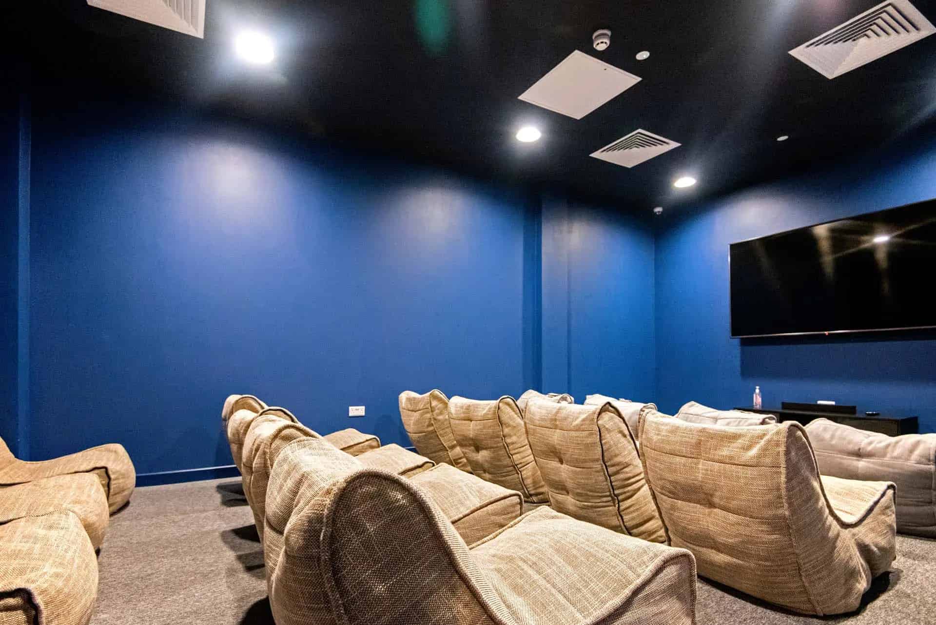 Howard Gardens, Cardiff - Cardiff, Wales, United Kingdom - Amenities