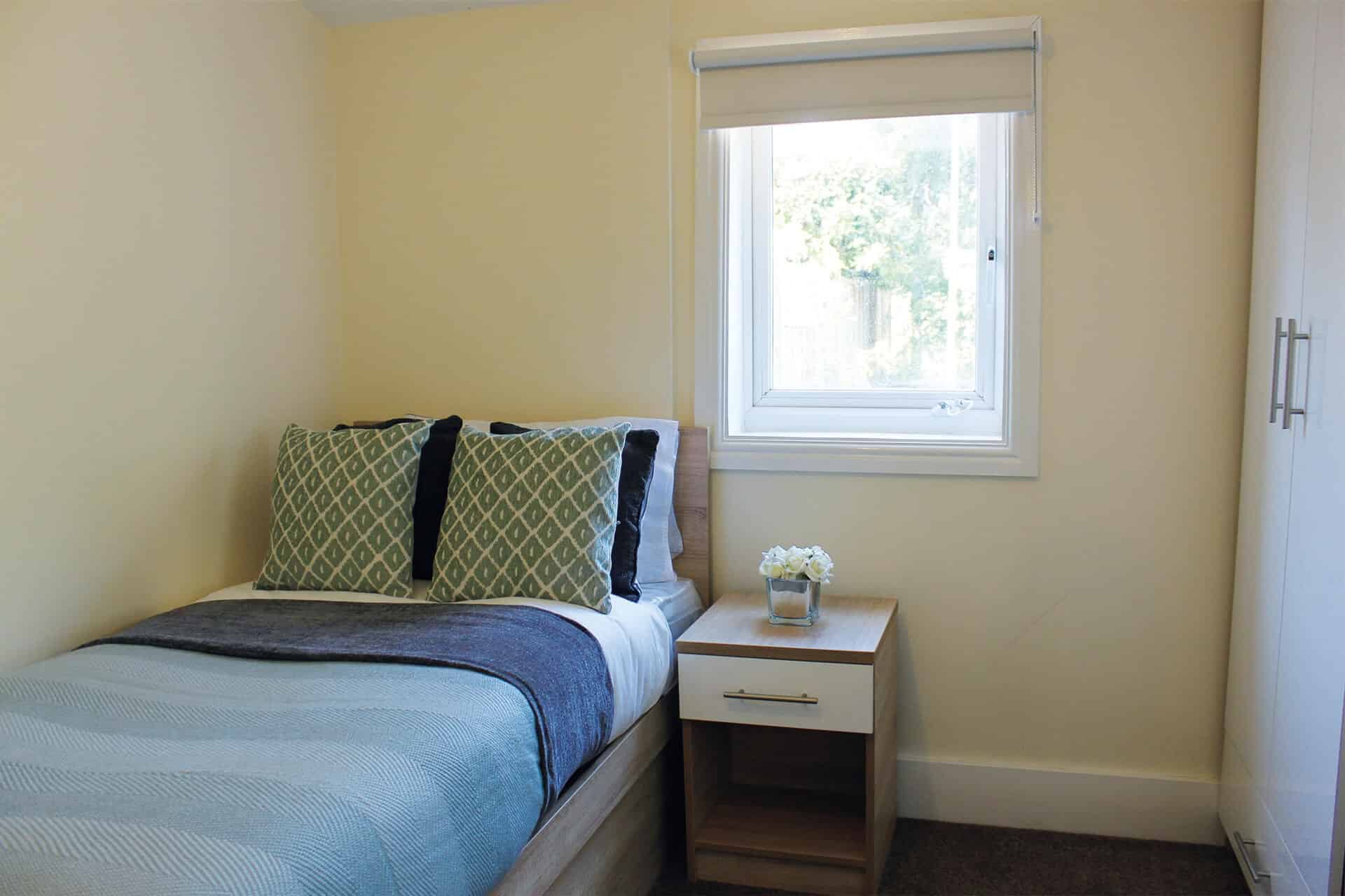 Amenities?w=400&h=260&fit=crop&q=40&auto=format&trim=auto