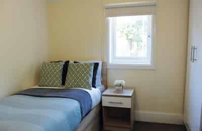 Amenities?w=400&h=260&fit=crop&q=40&auto=format&trim=auto