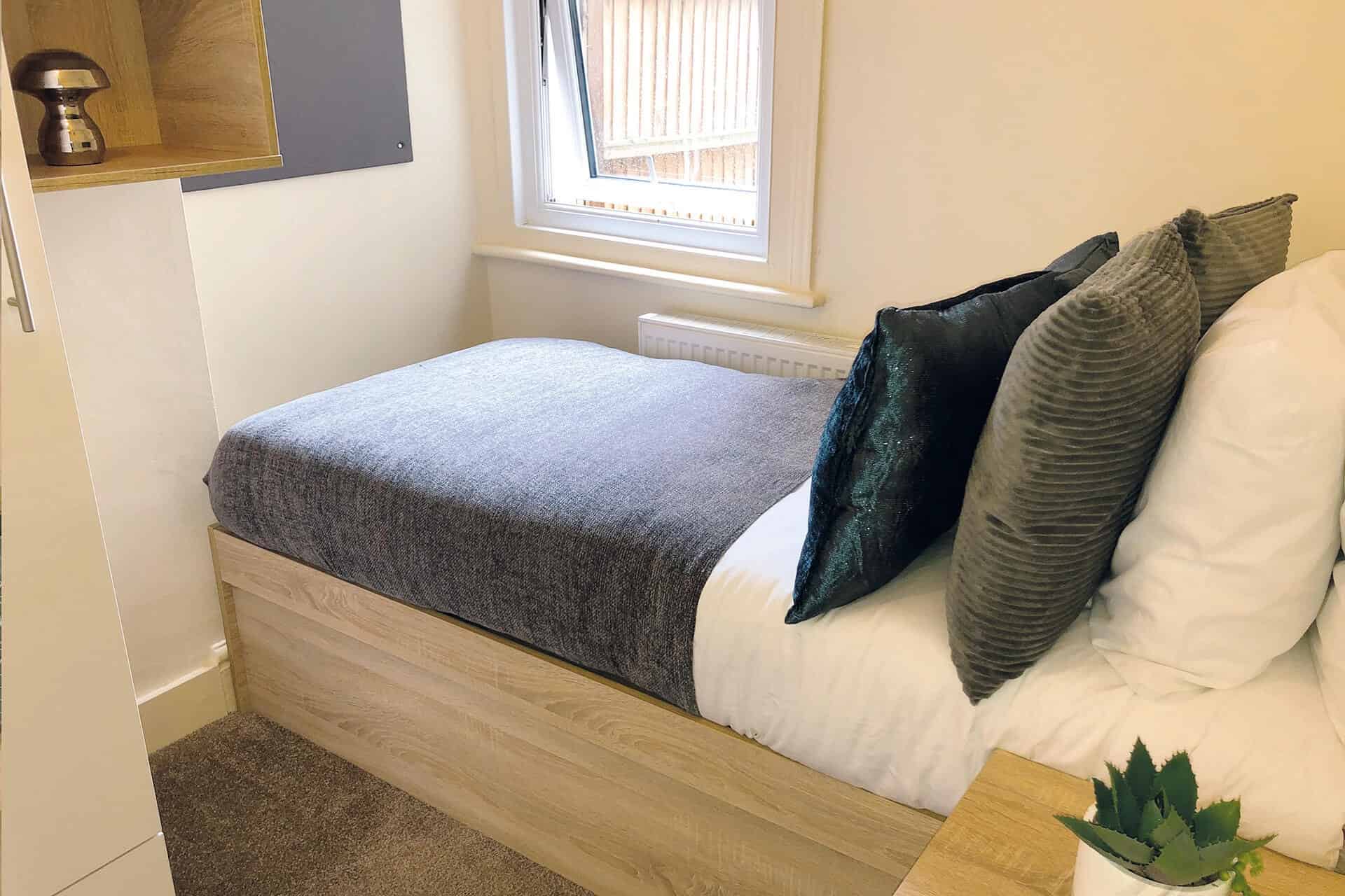 10 Hemingford Road - Cambridge, England, United Kingdom - 7 Bed Terrace House - Bedroom