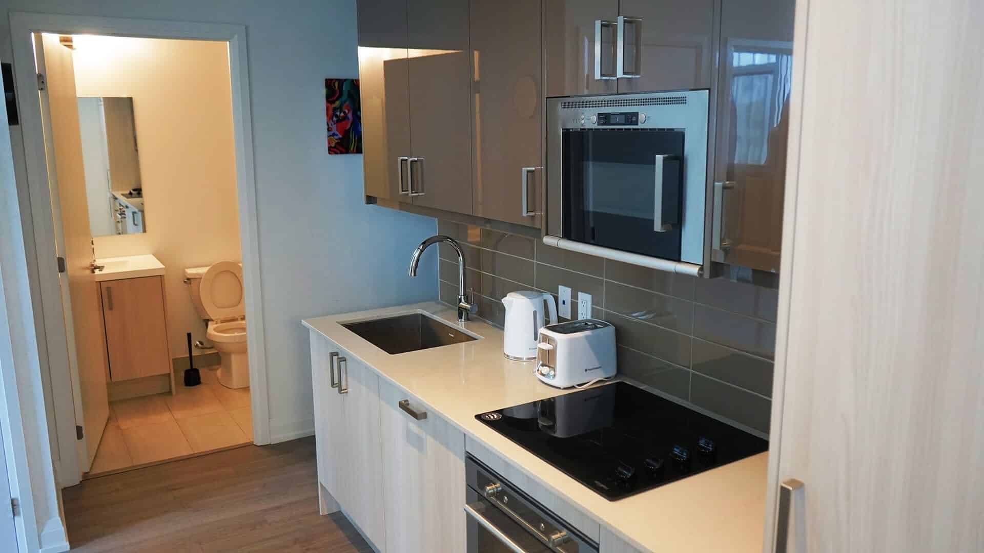 Amenities?w=400&h=260&fit=crop&q=40&auto=format&trim=auto