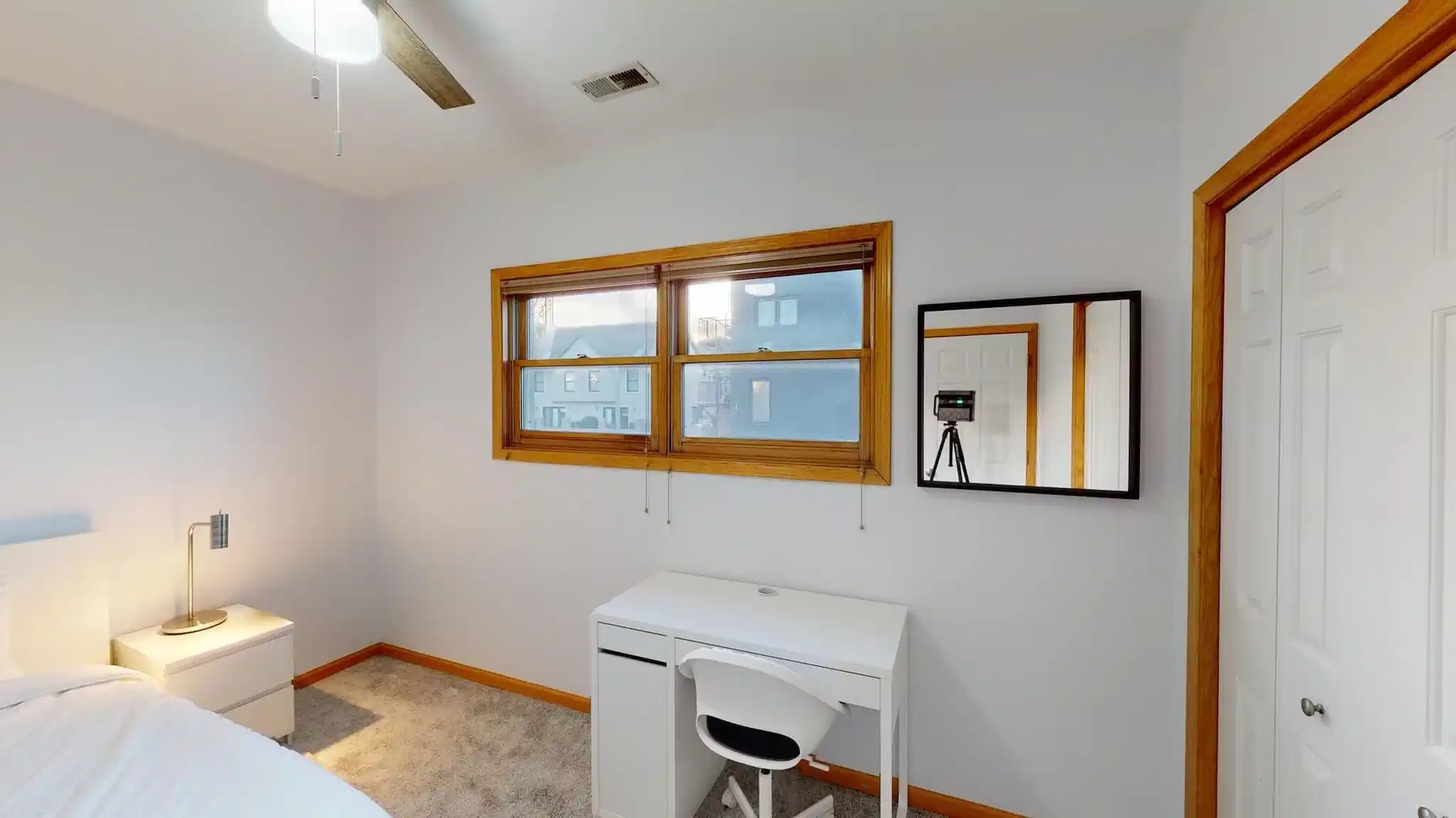 #1242C : Noble Square - Bathroom?w=400&h=260&fit=crop&q=40&auto=format&trim=auto