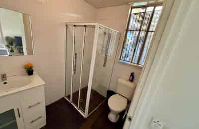 Room In A 6 Bedroom Apartment, 87 Days Road, Croydon Park, City Of Port Adelaide Enfield, 5008 - Adelaide, South Australia, Australia - Room 1 - Bathroom