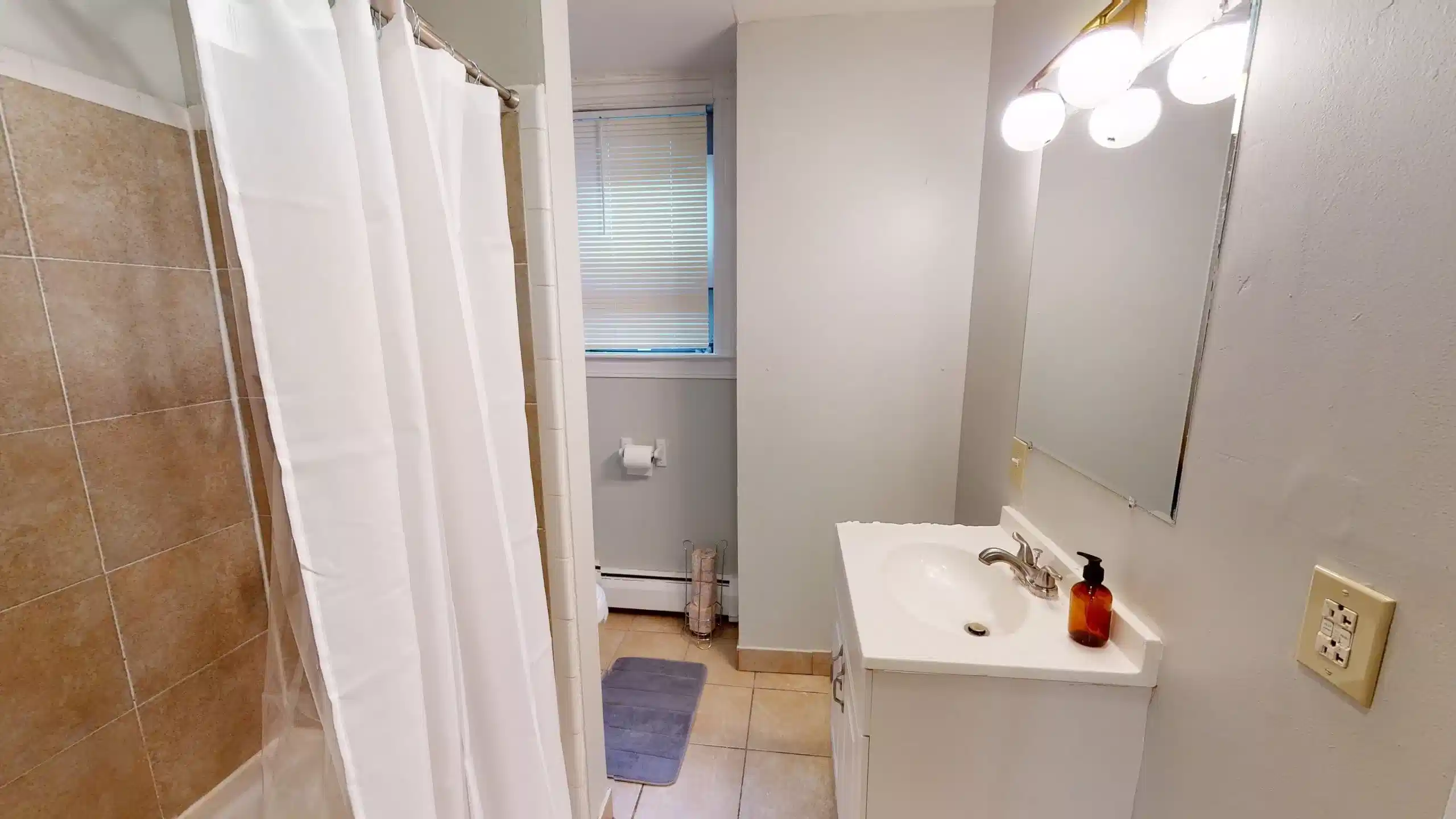 Kitchen?w=400&h=260&fit=crop&q=40&auto=format&trim=auto