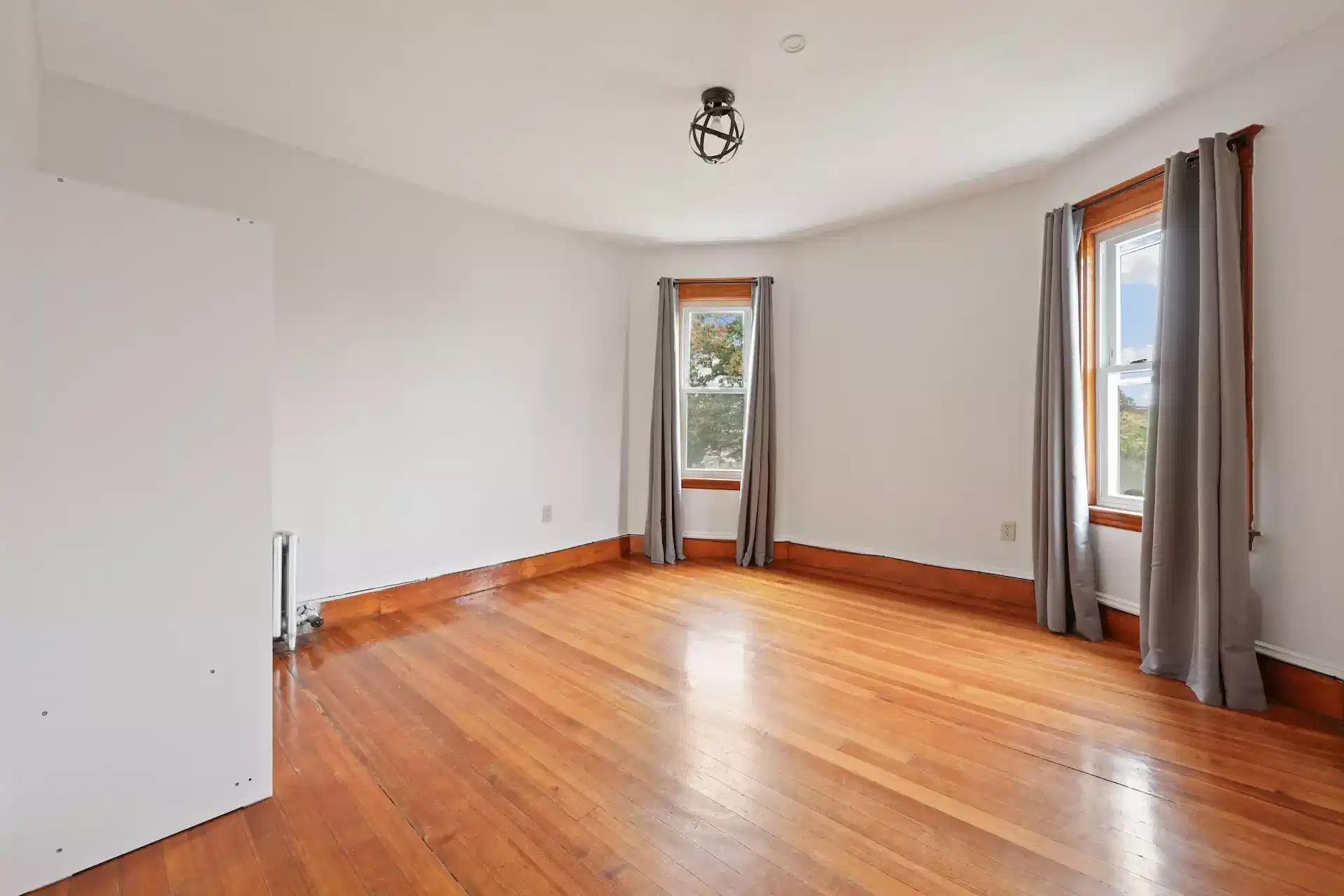 #568A : Dorchester Center - Bedroom?w=400&h=260&fit=crop&q=40&auto=format&trim=auto