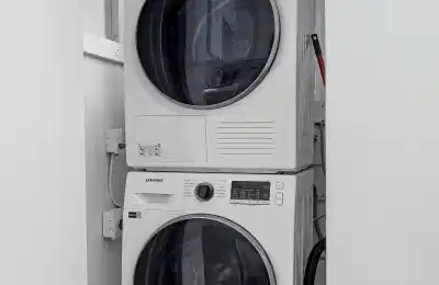 1169 Granville St, Vancouver - Vancouver, Canada - Amenities