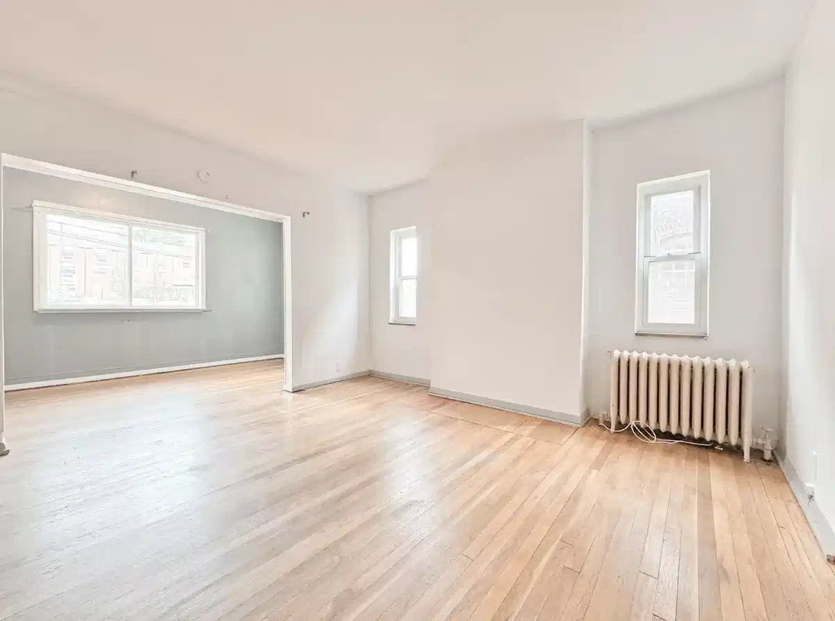 Common Area?w=400&h=260&fit=crop&q=40&auto=format&trim=auto