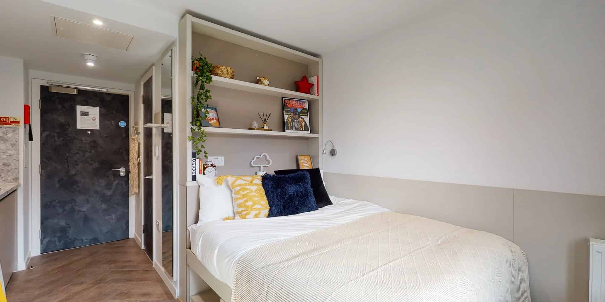 Silver Studio Penthouse Dual Premium 