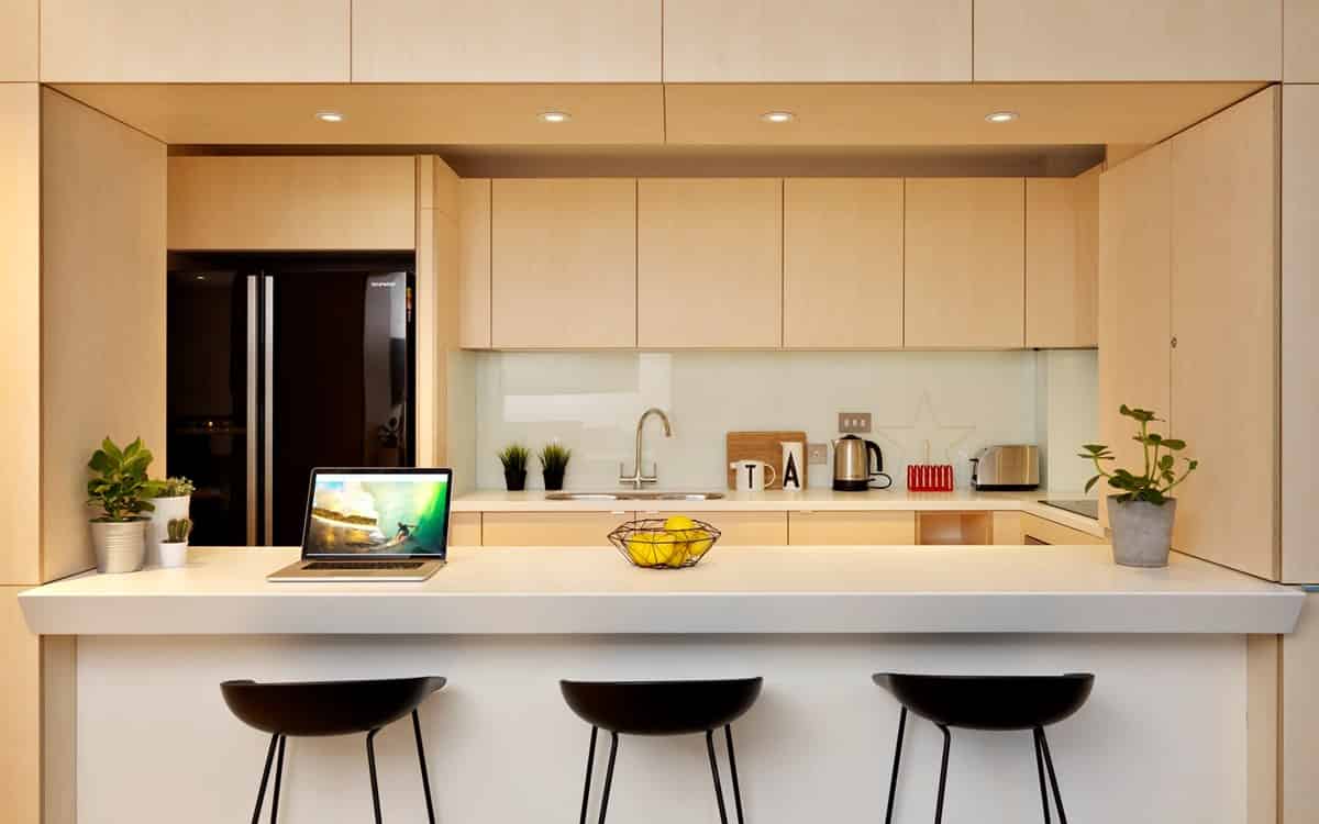 Kitchen?w=400&h=260&fit=crop&q=40&auto=format&trim=auto