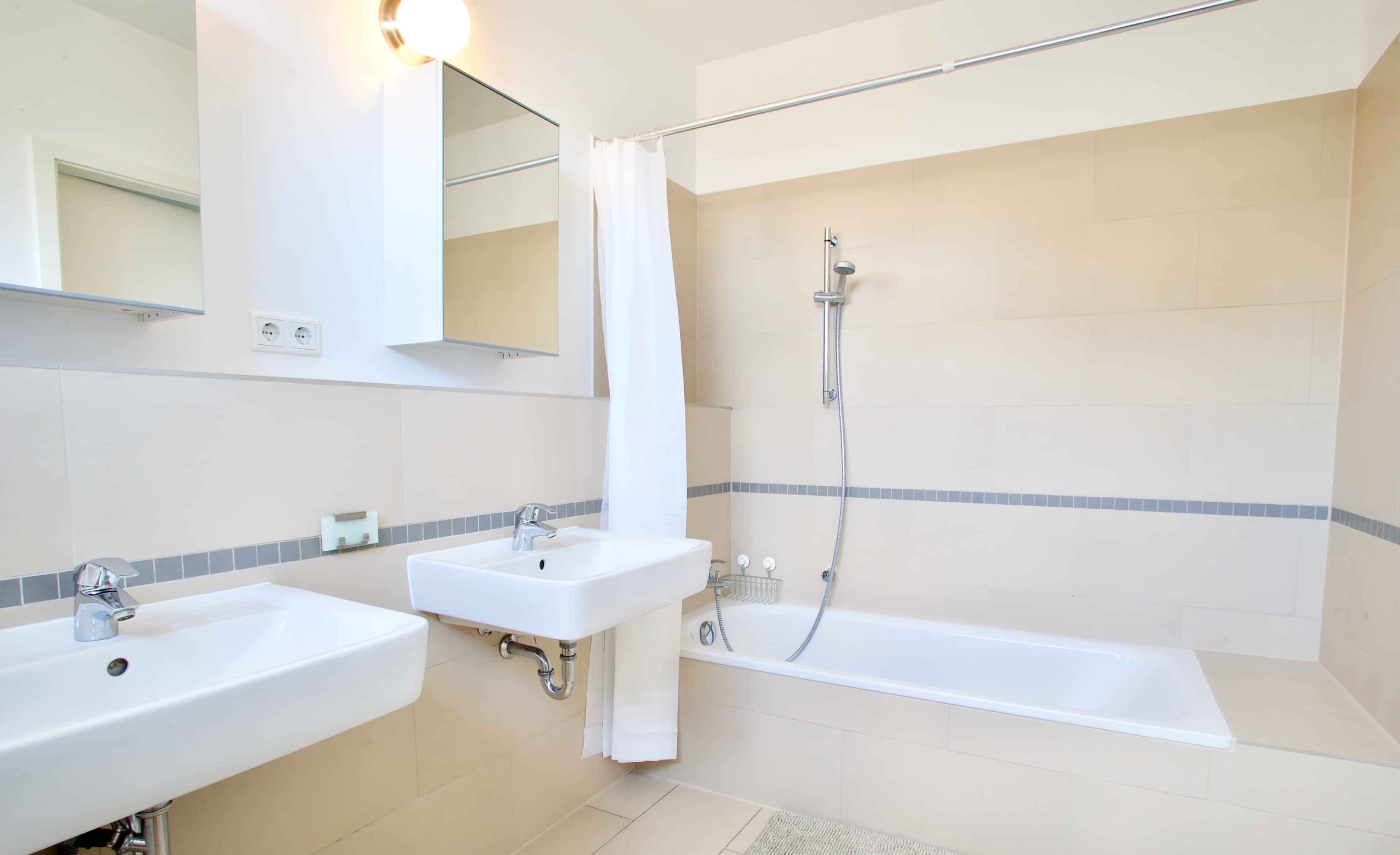 Bedroom?w=400&h=260&fit=crop&q=40&auto=format&trim=auto