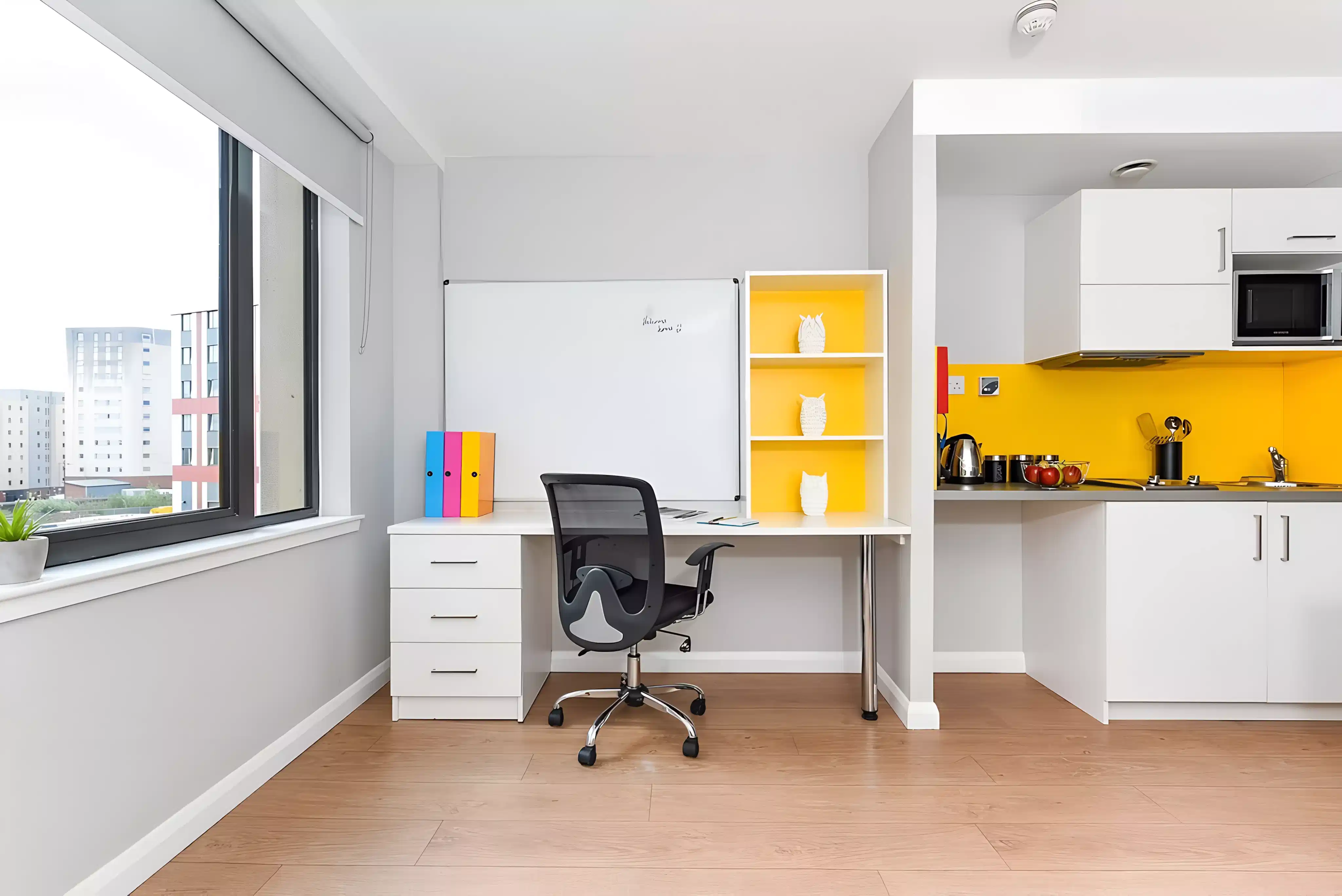 Amenities?w=400&h=260&fit=crop&q=40&auto=format&trim=auto