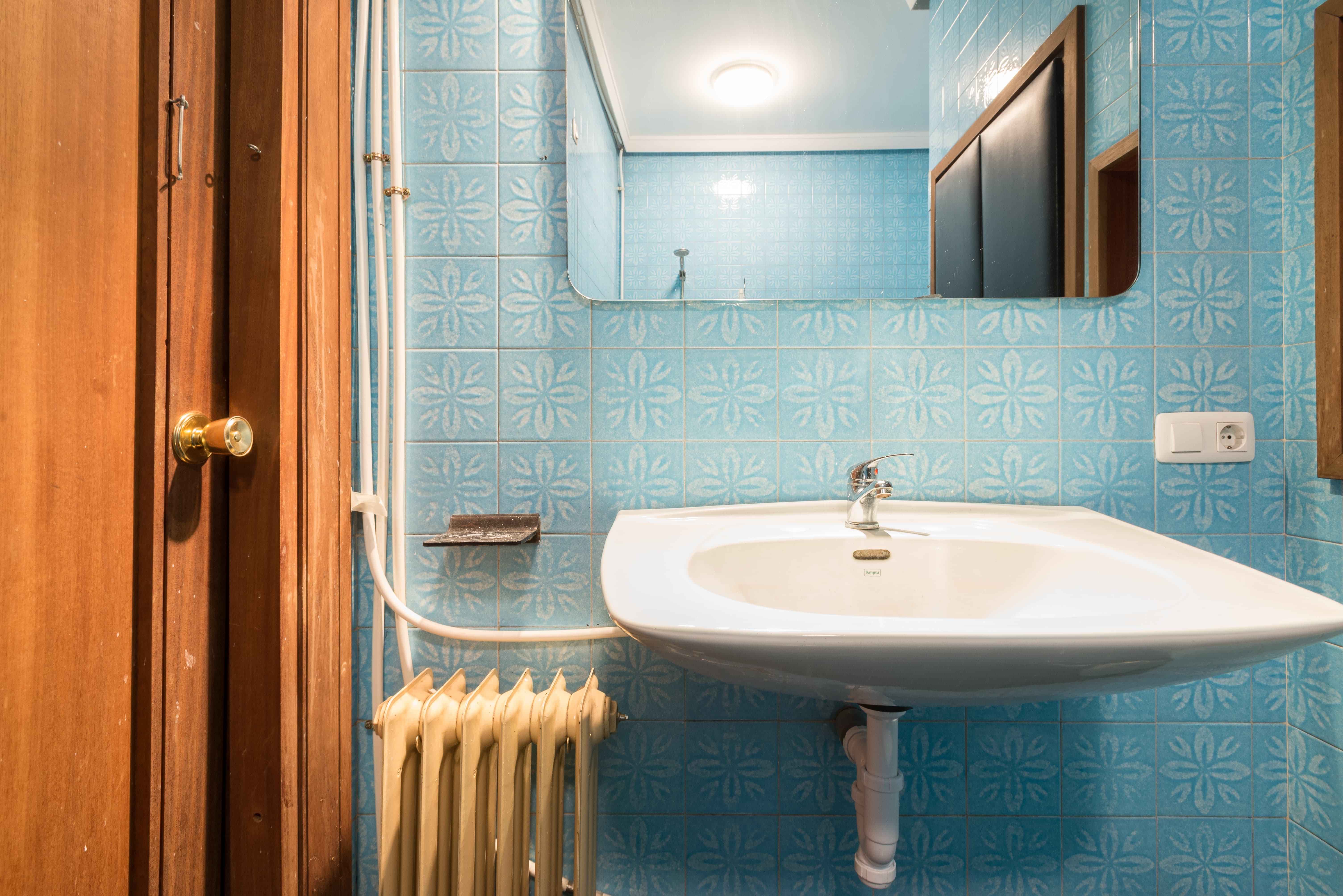 Kitchen?w=400&h=260&fit=crop&q=40&auto=format&trim=auto