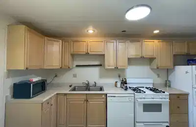 2118 Murray Ave, Pittsburgh - Pittsburgh, Pennsylvania, United States - Kitchen